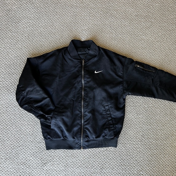 Nike Women's Black Reversible Varsity Bomber Jacket Small - Picture 5 of 12